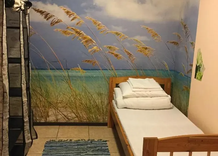 Hostel Harbour Travelers Service Centre - Tourists Only Tallinn